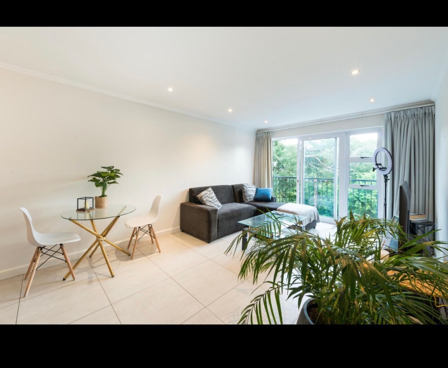To Let 2 Bedroom Property for Rent in Kenilworth Western Cape